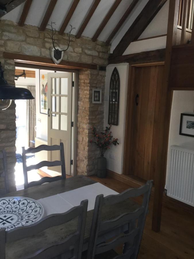 3 Bedroom 5* Barn Conversion Cotswolds تشيبينغ نورتون المظهر الخارجي الصورة